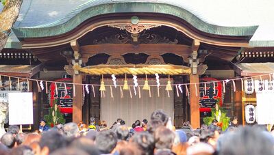 表札は黄色い縁取りに。風水にこだわり抜いた結果は…験を担いで大失敗!