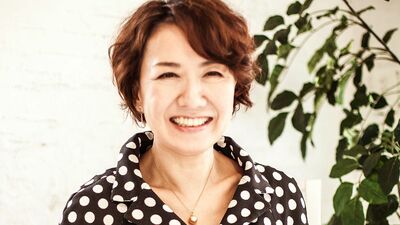 中園ミホ「占い師の本音。私たちは毎日〈誰か〉に悩んでいる。他人は変えられないが、付き合い方の方針が決まれば、心がスッキリする」