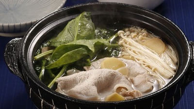 1、2人前の鍋レシピ「あっさりポン酢のしょうが常夜鍋」を紹介。どんな具材でも美味しい!アレンジ広がる定番メニュー