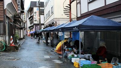 「何もしない贅沢」ストレスから解放される湯治旅の魅力。1200年の歴史をもつ肘折温泉、山形の新鮮な食材を楽しめる期間限定の朝市も【2025編集部セレクション】