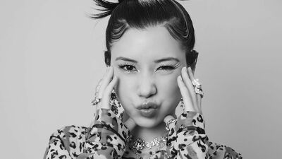 朝ドラ『おむすび』出演の仲里依紗「ギャルになりたくて15歳で芸能界入り。金髪、全身ヒョウ柄、パラパラまで…伝説のギャル・歩役がうれしかった」